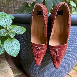 Anne Klein Brown Kitten Heel Pumps sz6.5 Crocodile Alligator Effect